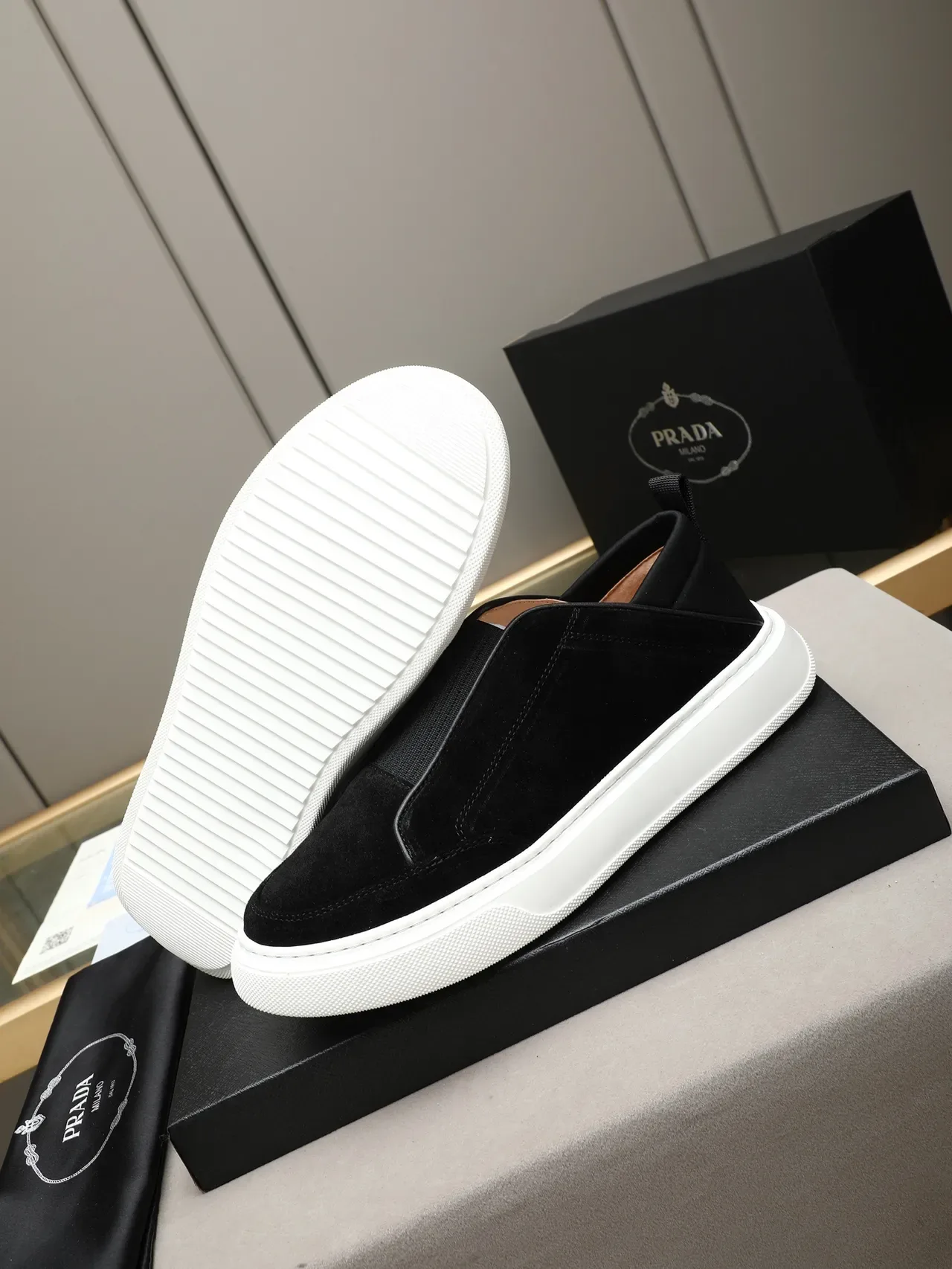Black White Slip-On Suede Upper Lifestyle Sneakers 5