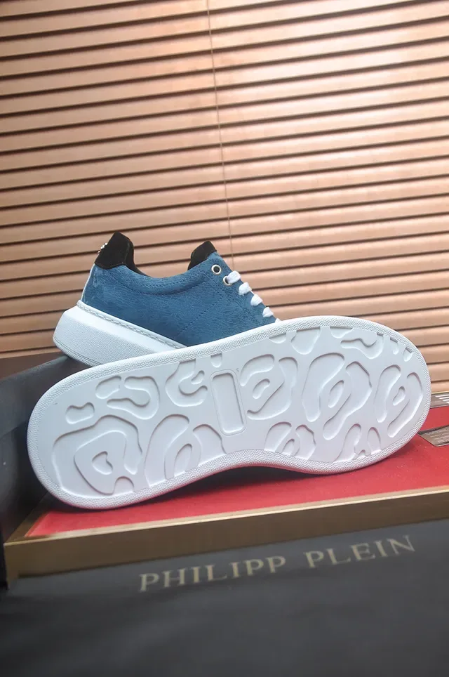 Blue Textured Upper White Platform Sole Low-Top Sneaker 3