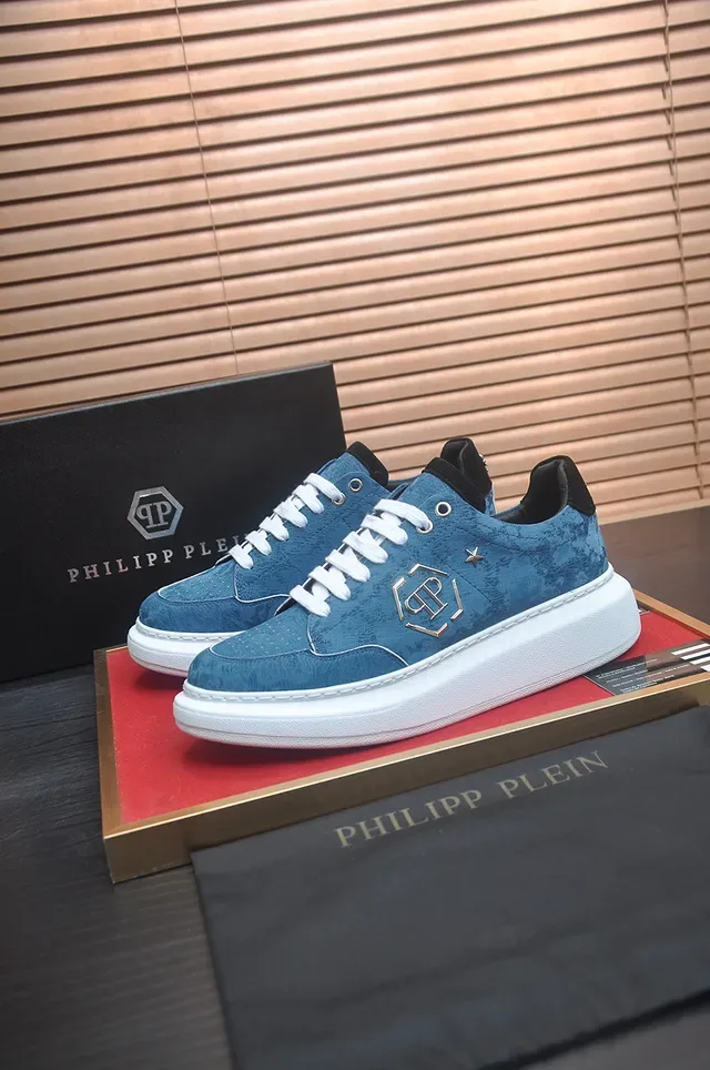 Blue Textured Upper White Platform Sole Low-Top Sneaker 4