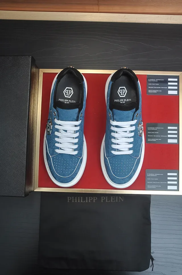 Blue Textured Upper White Platform Sole Low-Top Sneaker 5