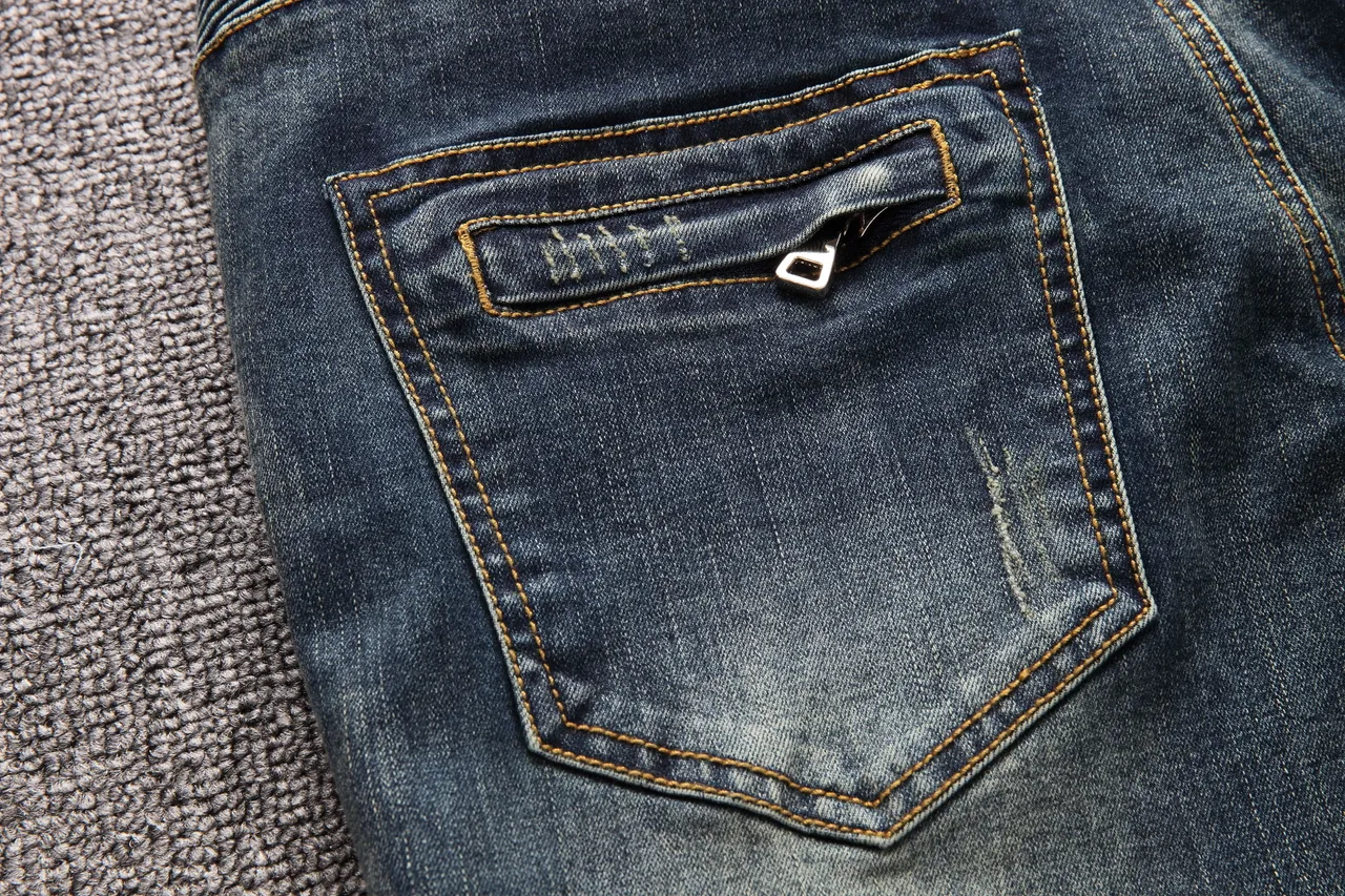 Blue White Distressed Zippered Pockets Shorts 3