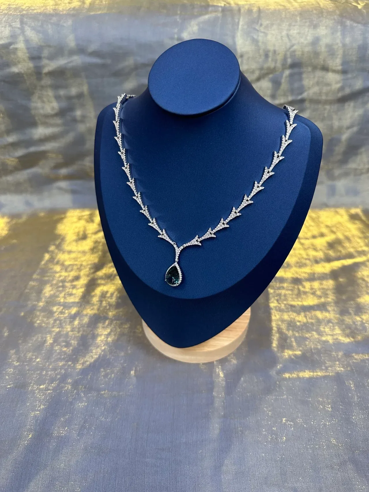 Branching Pavé Chain Teardrop Pendant Necklace 9