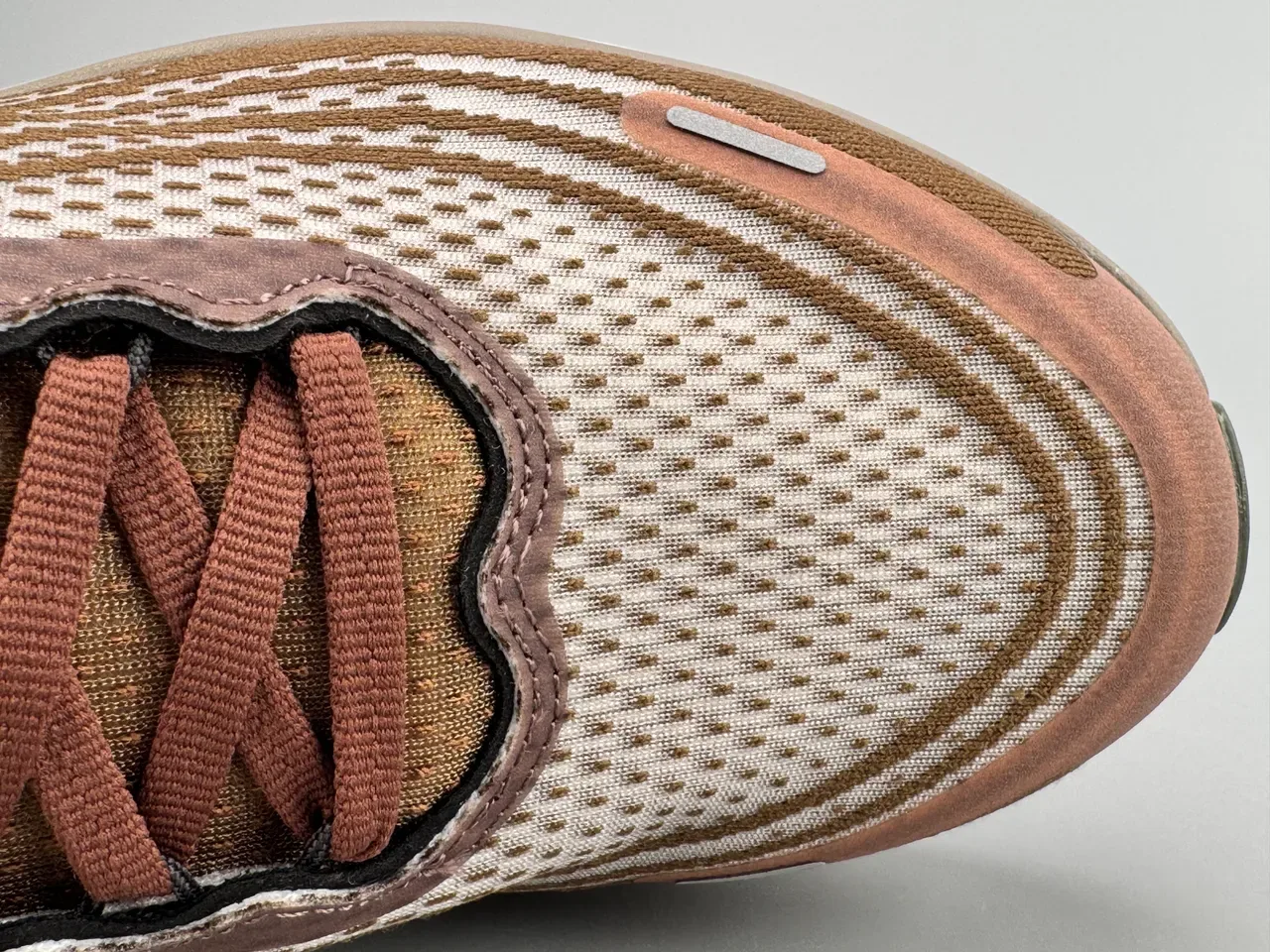 Brown and Beige Wave-Knit Low-Top Lifestyle Sneaker 2