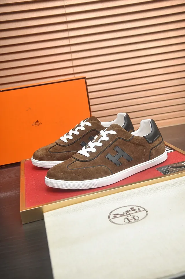 Brown Black Suede Upper Contrasting Logo And Heel Tab Lifestyle Sneakers 4