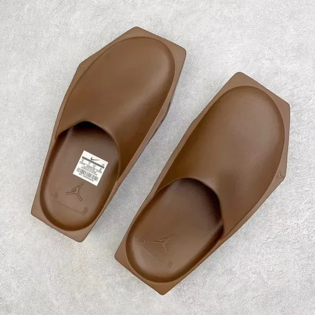 Brown Molded Monolithic Contoured Footbed Slippers 8