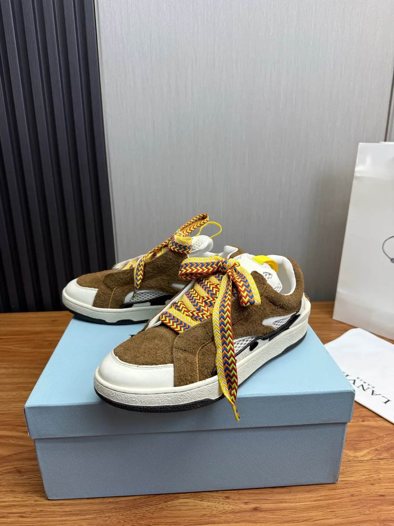 Brown Multicolor Mixed-Material Upper Oversized Woven Zigzag Laces Sneakers 3
