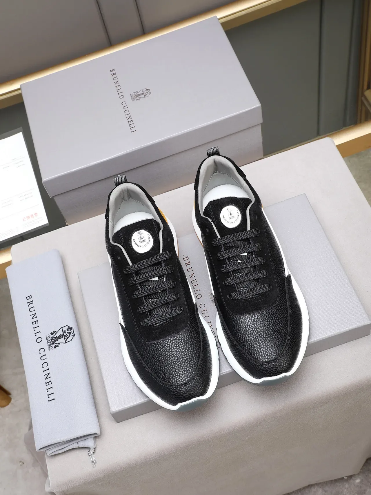 Brune Black Gray Textured Leather Upper Contrast Side Panel Sneakers 2