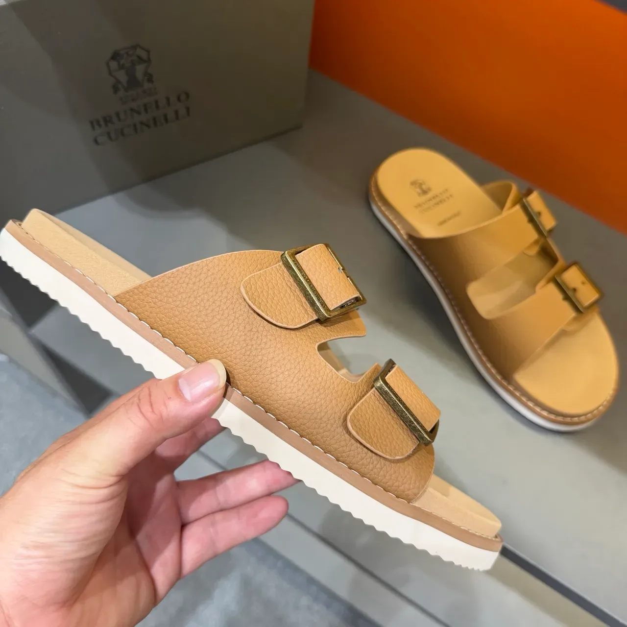 Brunello Cucinelli Sandales Casuales à Double Bretelle avec Boucle 3