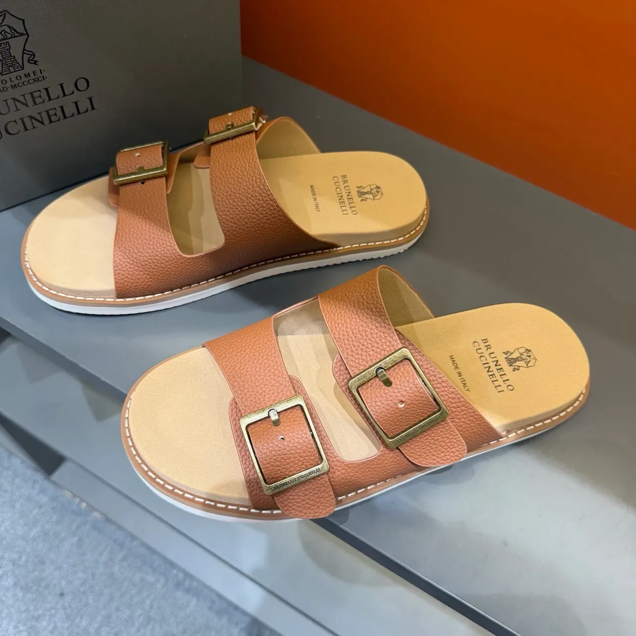 Brunello Cucinelli Sandales Casuales à Double Bretelle avec Boucle 10