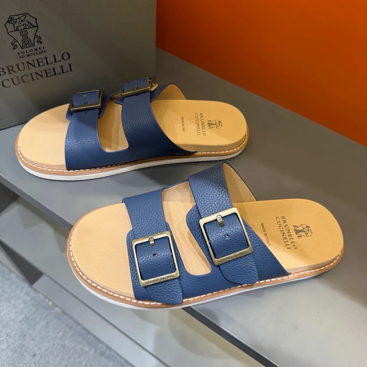 Brunello Cucinelli Sandales Casuales à Double Bretelle avec Boucle 11