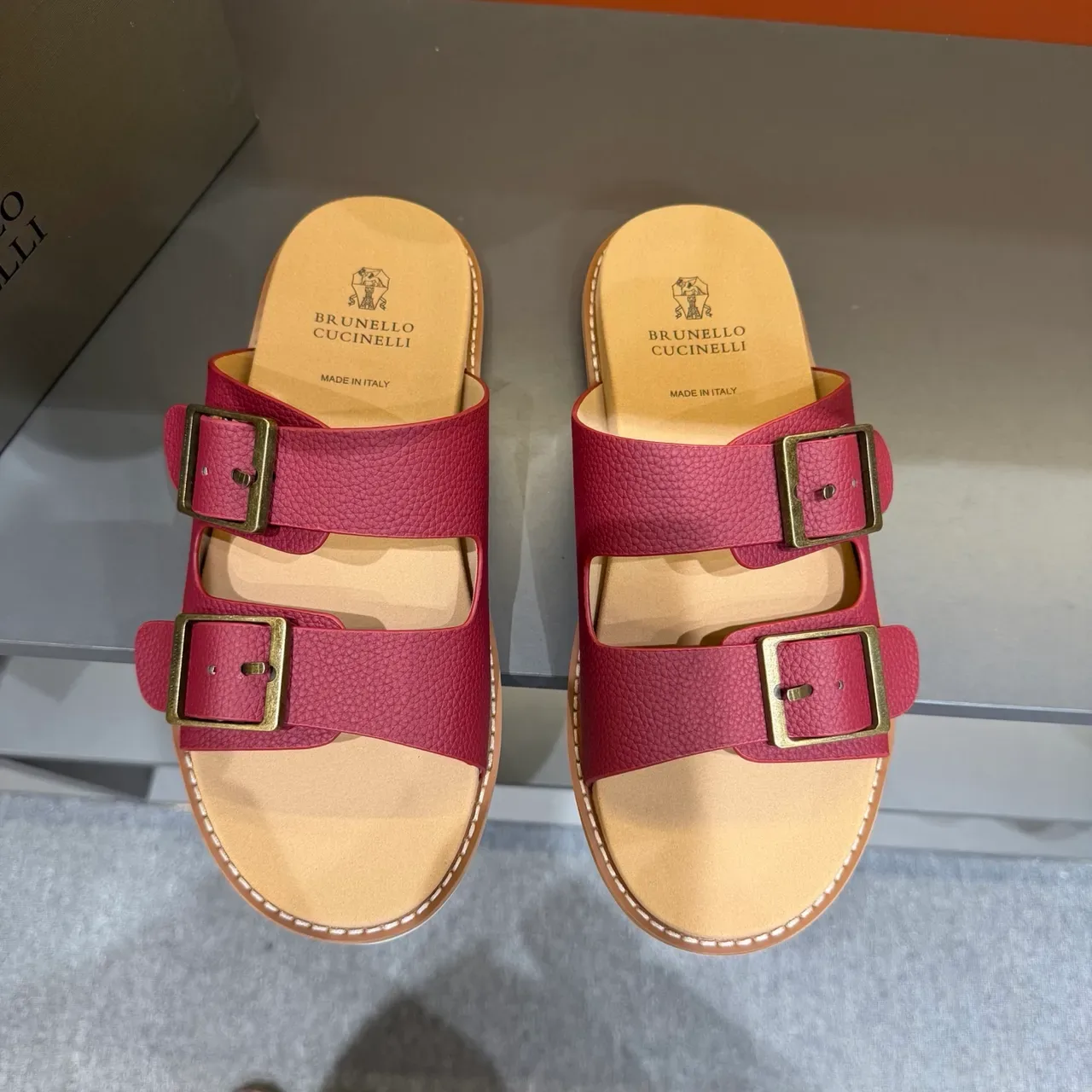 Brunello Cucinelli Sandales Casuales à Double Bretelle avec Boucle 19