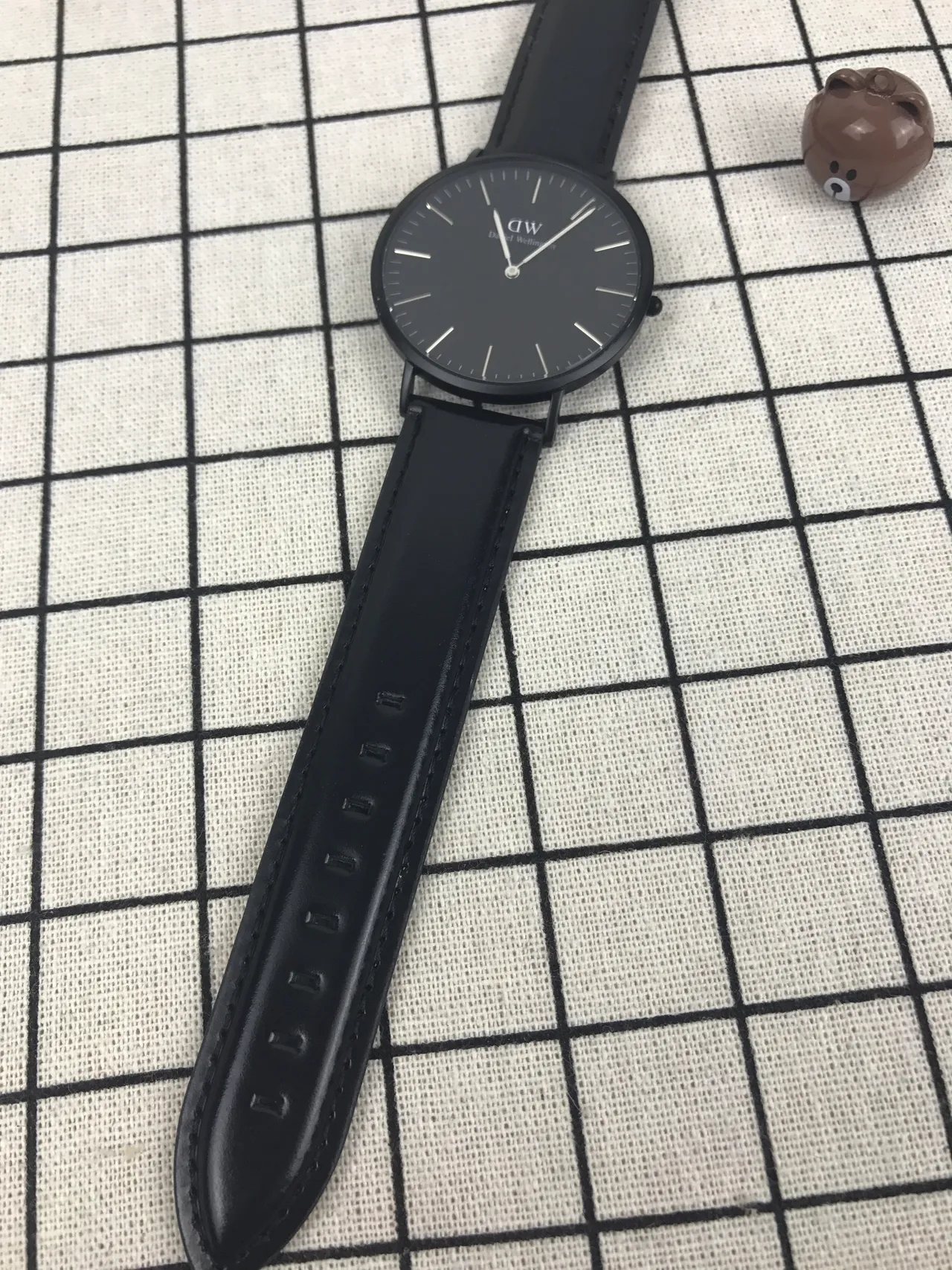 Daniel Wellington Classic Black Minimalist Quartz Watch 7