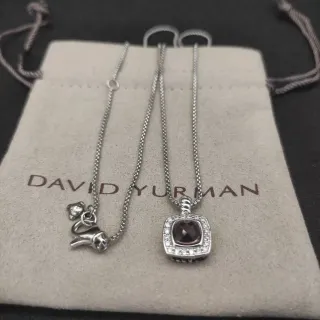 قلادة David Yurman Albion Square Cushion حجر كريم بنفسجي Pavé Halo