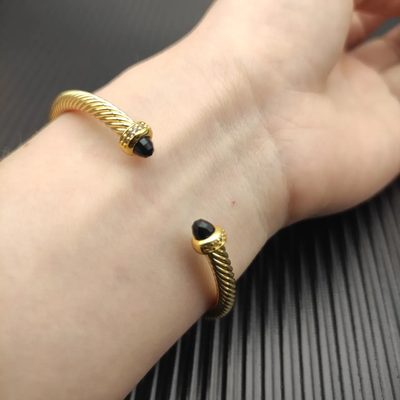 David Yurman Cable Classic Twisted Gold-Tone and Black Onyx Bracelet 8