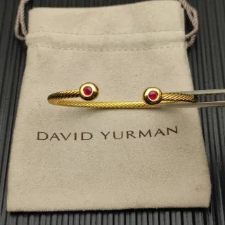 David Yurman Cable Classics Pulsera Abierta de Cable Torcido Ruby