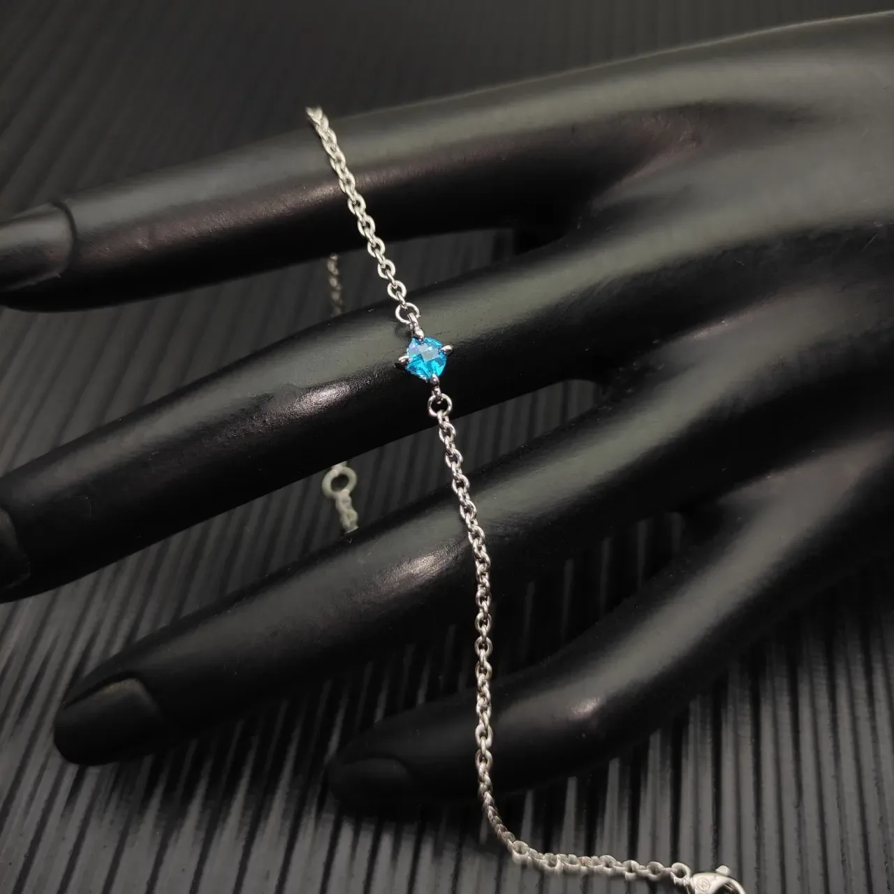 David Yurman Silver Blue Fine Chain Single Faceted Gemstone Bracelet 7