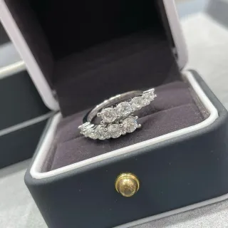 Double-Row Prong-Set Round Brilliant Diamond Ring