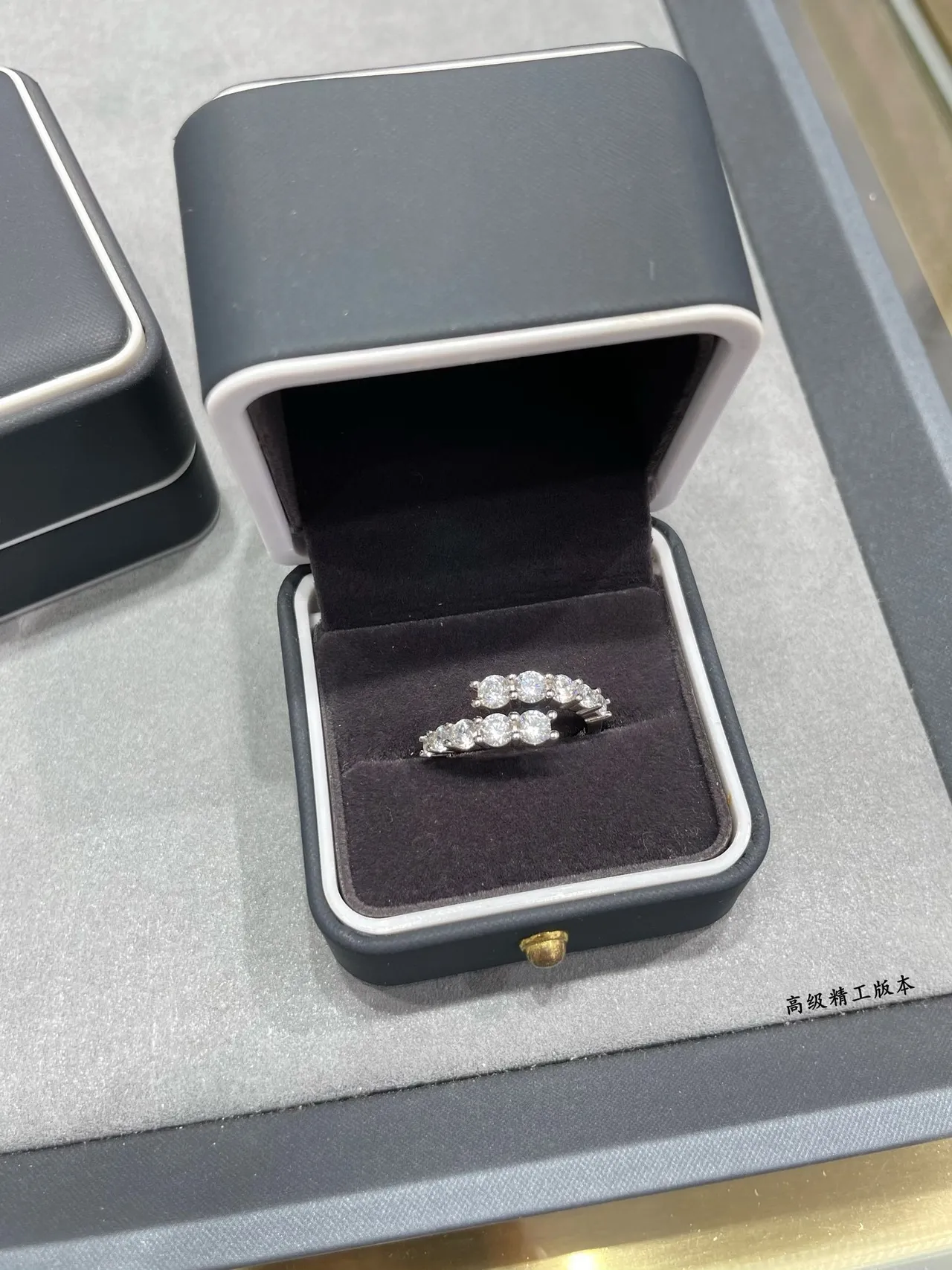 Double-Row Prong-Set Round Brilliant Diamond Ring 7