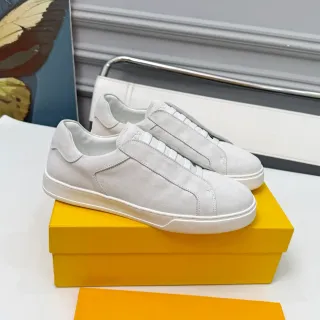 DOUCAL'S حذاء slip-on من الصوف للستايل الحيوي