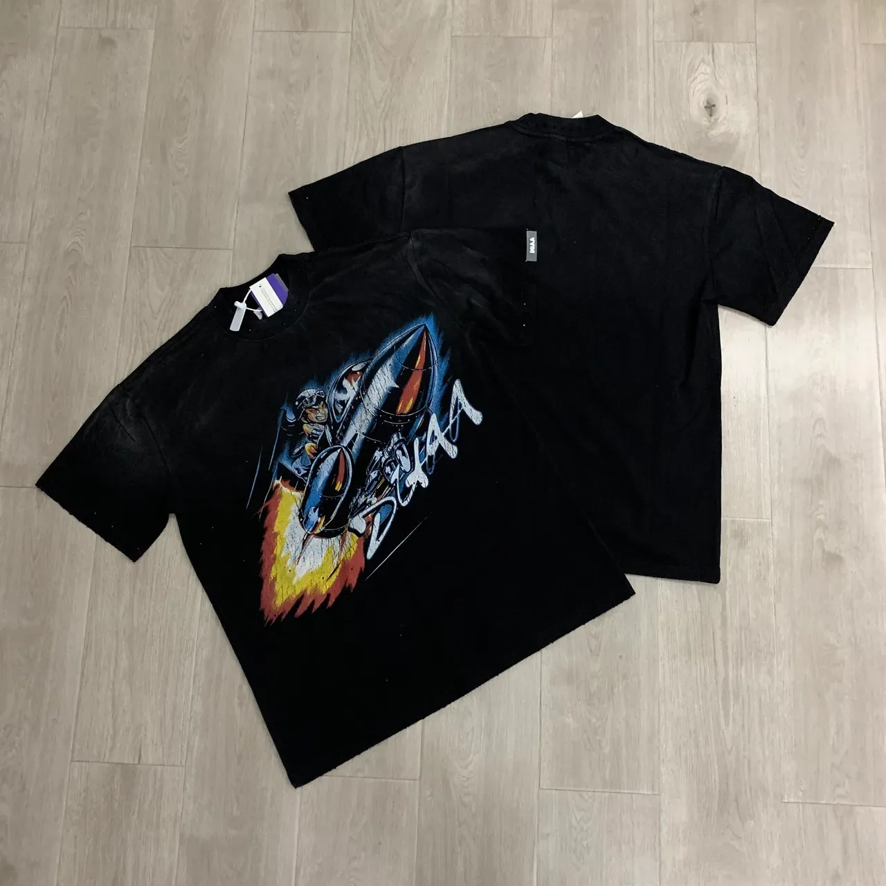 DUAA Graphic-Print Studded Crewneck T-Shirt 4