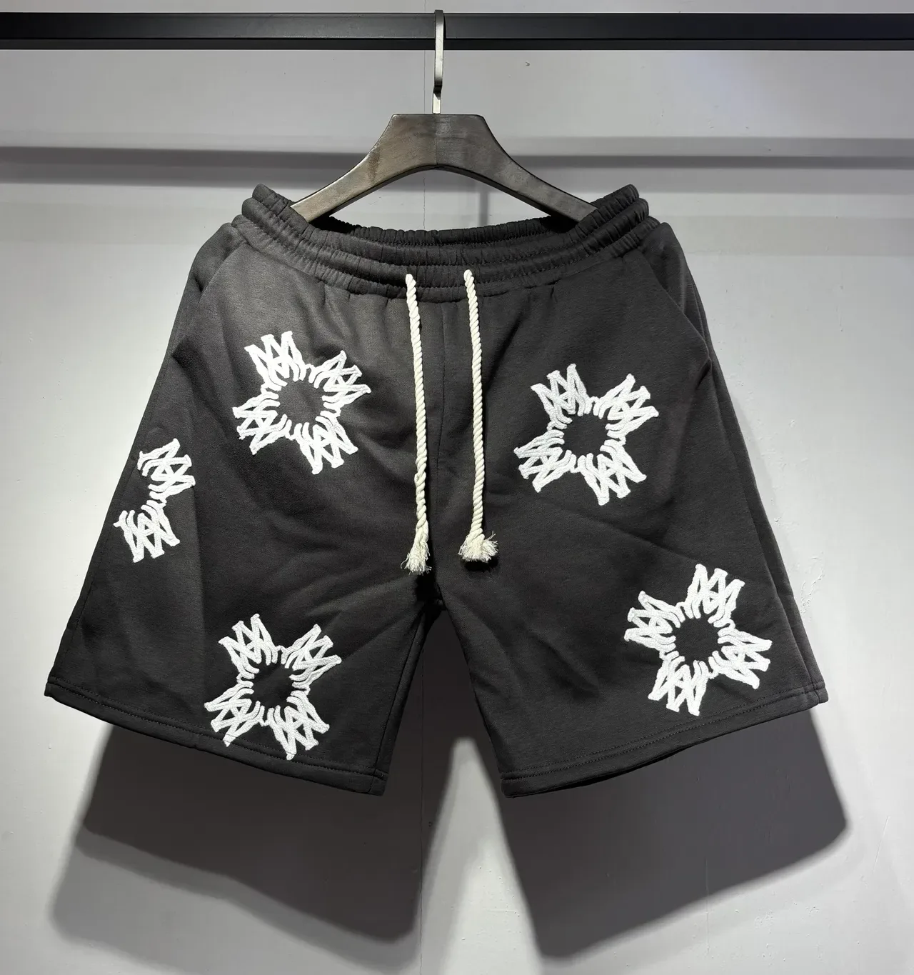 Embroidered Starburst Motif Drawstring Waist Shorts 3