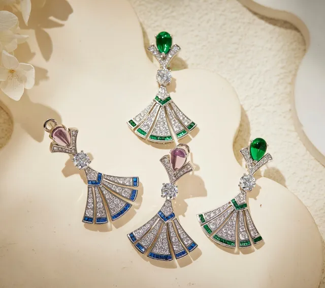 Fan Motif Emerald and Diamond-Pavé Drop Earrings 7
