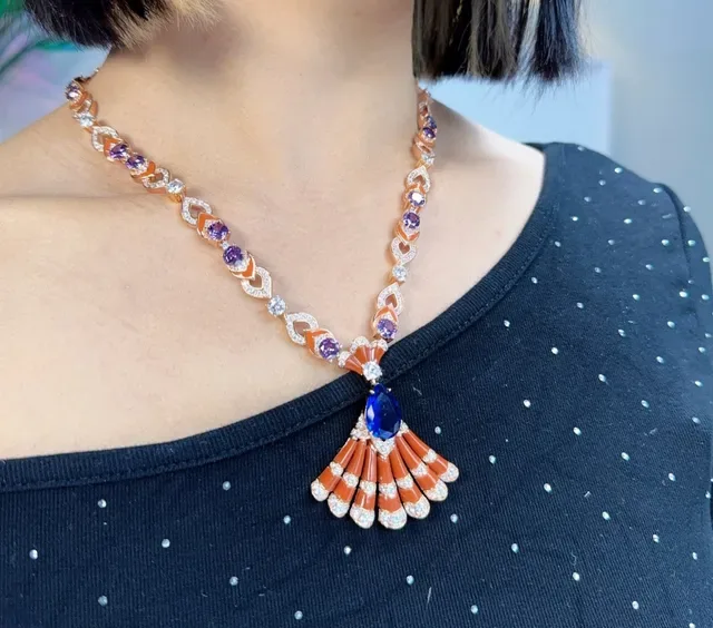 Fan-Shaped Enamel and Gemstone Pendant Necklace 6