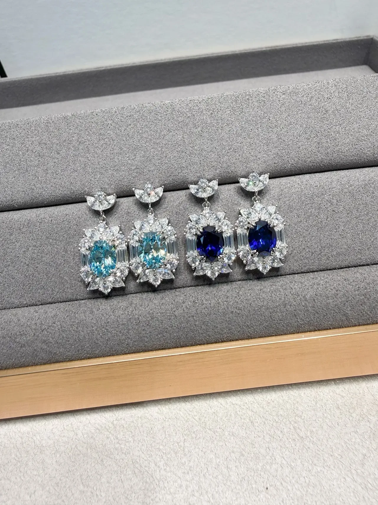 Floral Motif Blue and Clear Stone Cluster Drop Earrings 3