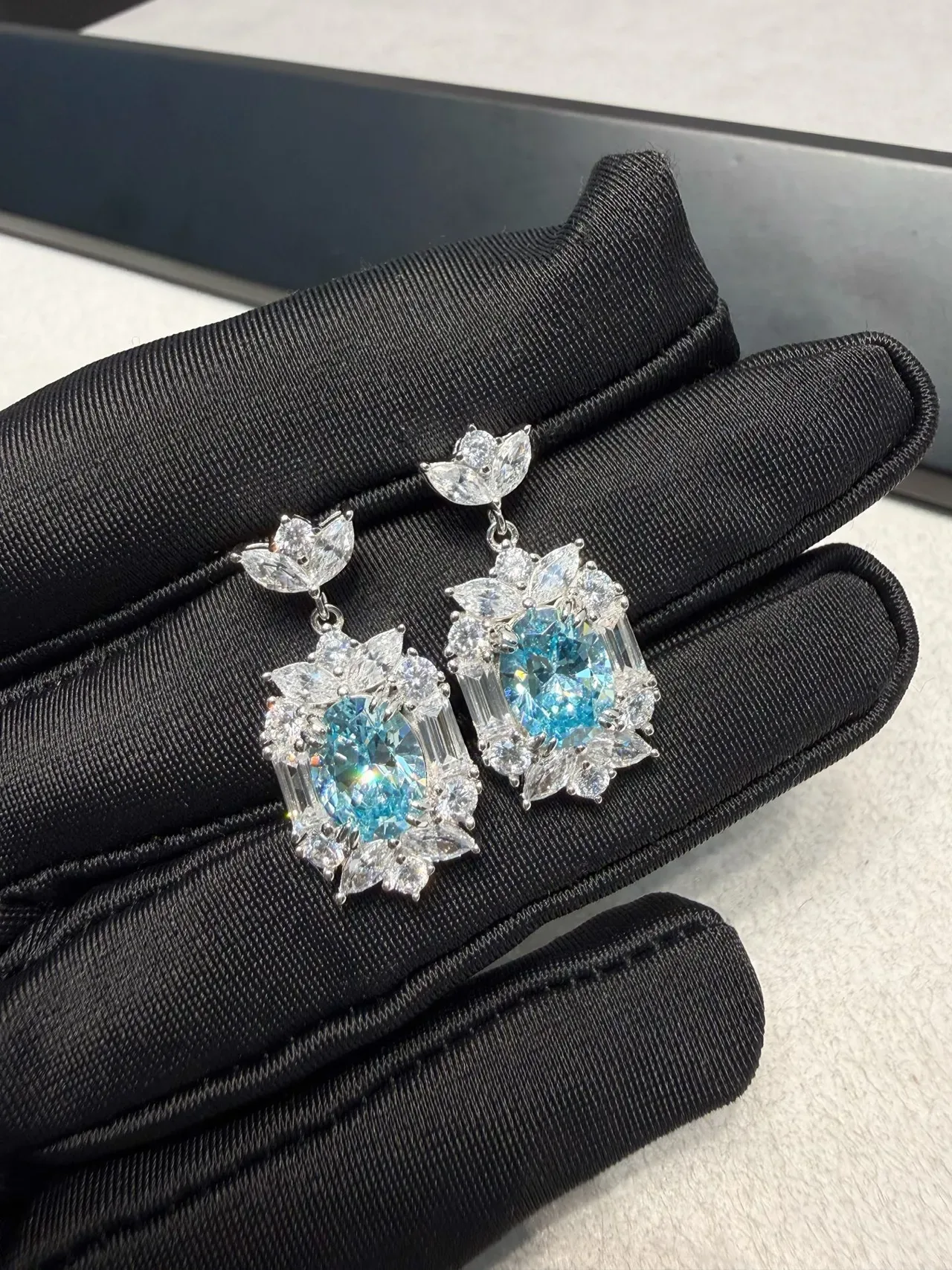 Floral Motif Blue and Clear Stone Cluster Drop Earrings 4