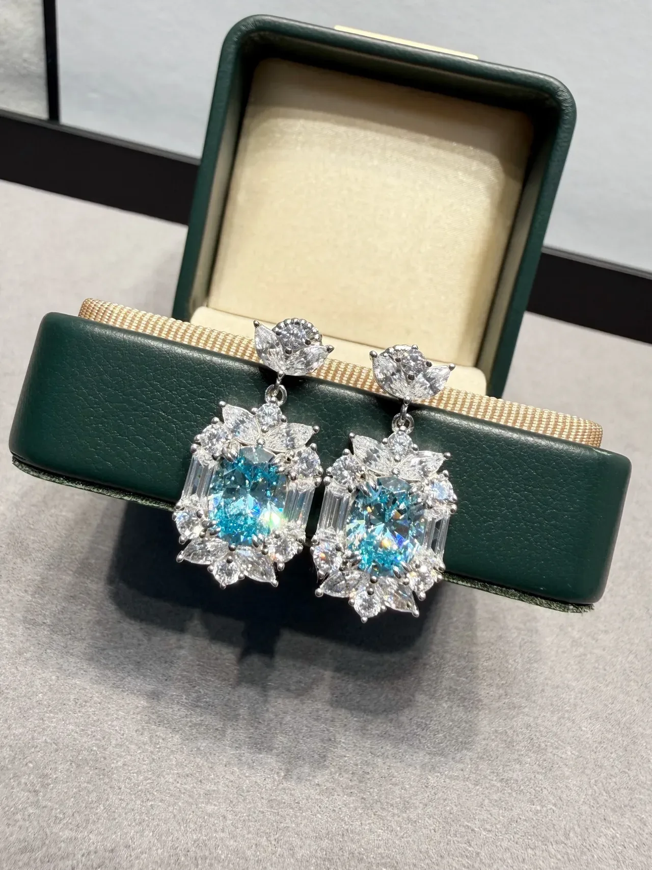 Floral Motif Blue and Clear Stone Cluster Drop Earrings 8
