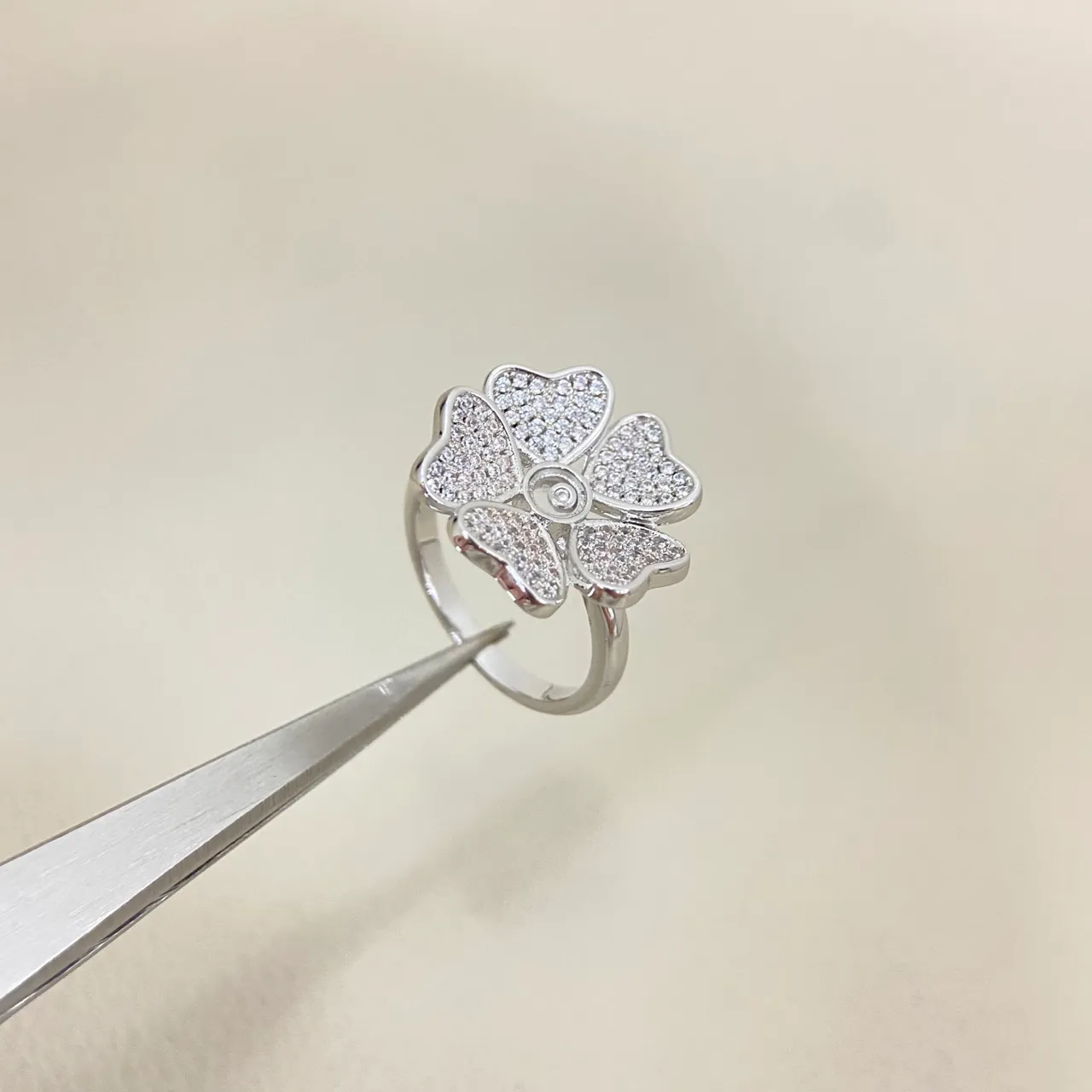 Floral Pavé Crystal Five-Petal Ring 5