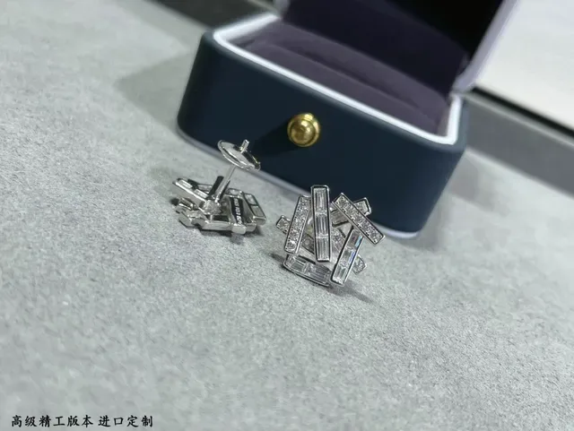Geometric Baguette and Pavé-Set Stud Earrings 6