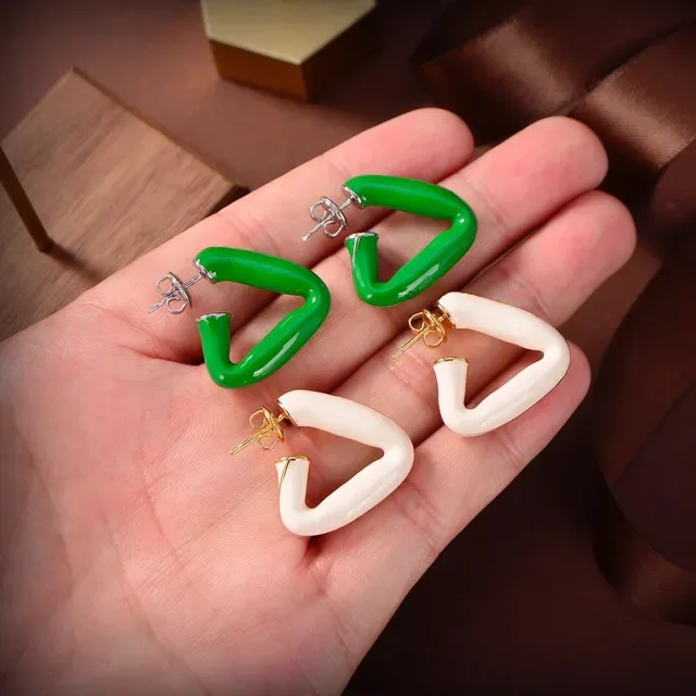Geometric Open-Loop Glossy Enamel Stud Earrings 4