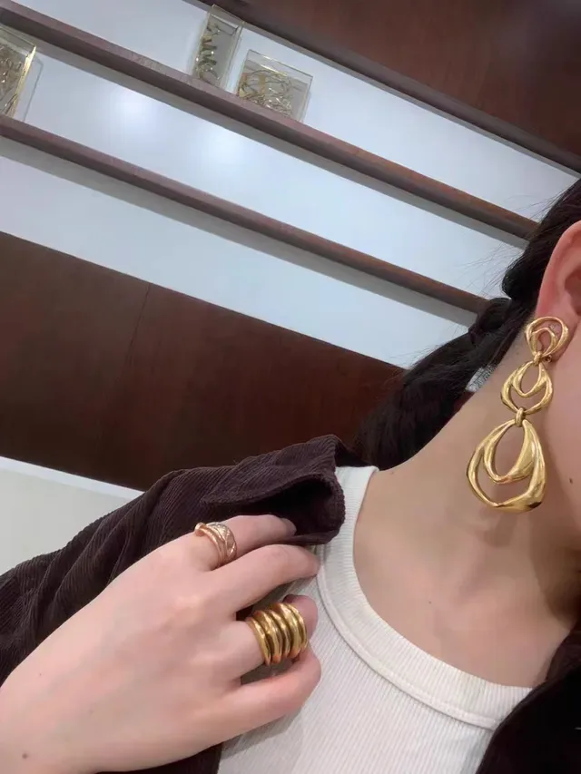 Gold Abstract Sculptural Open-Loop Jewelry 2
