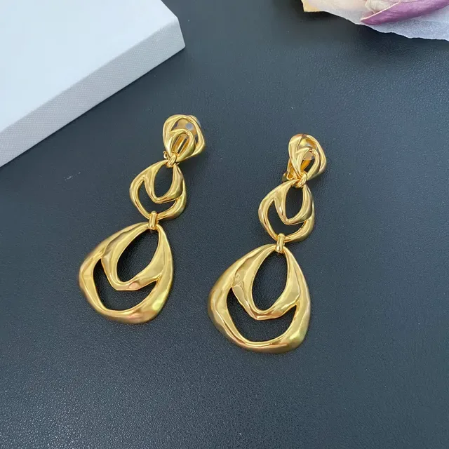 Gold Abstract Sculptural Open-Loop Jewelry 9