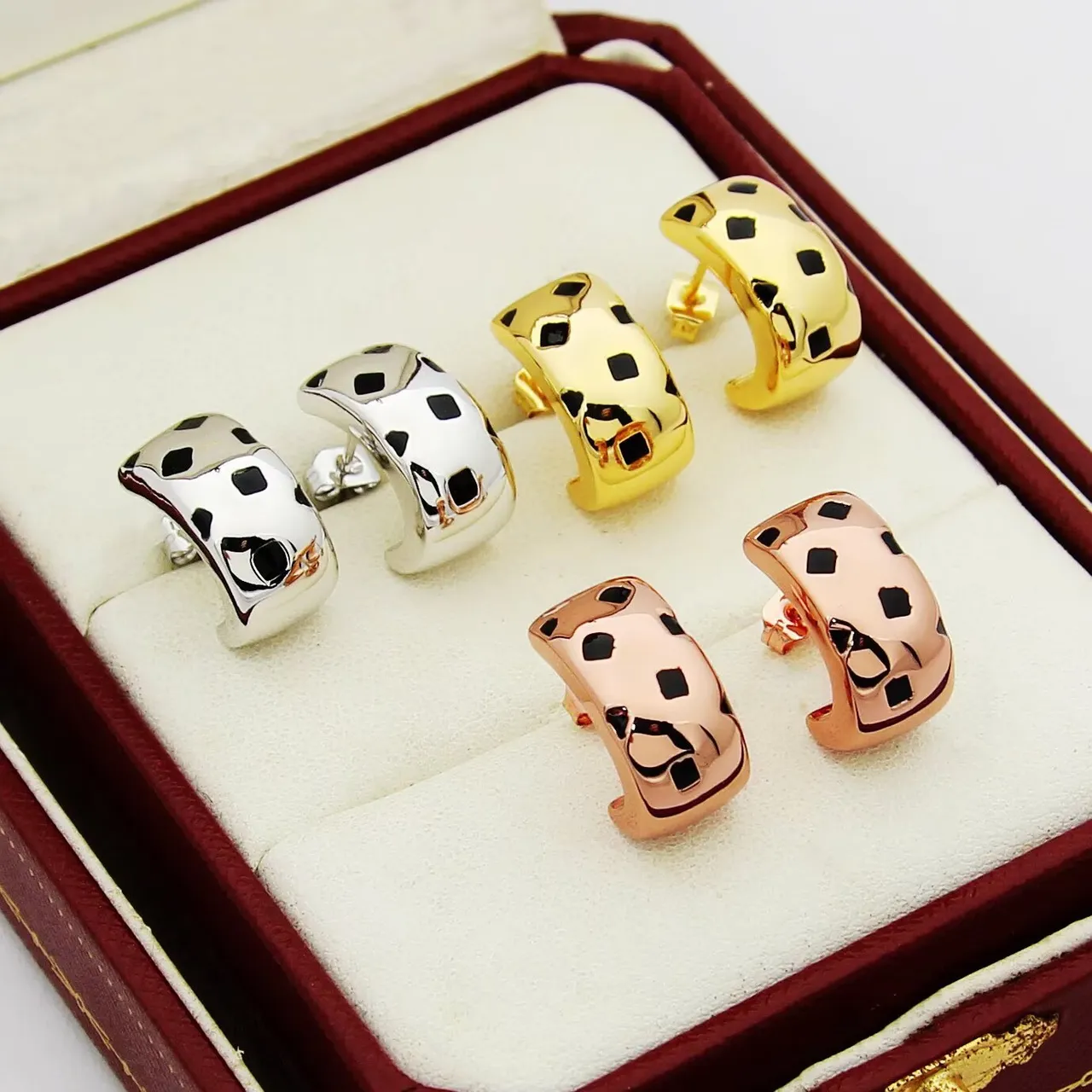 Gold Black Huggie-Style Metallic Earrings 7