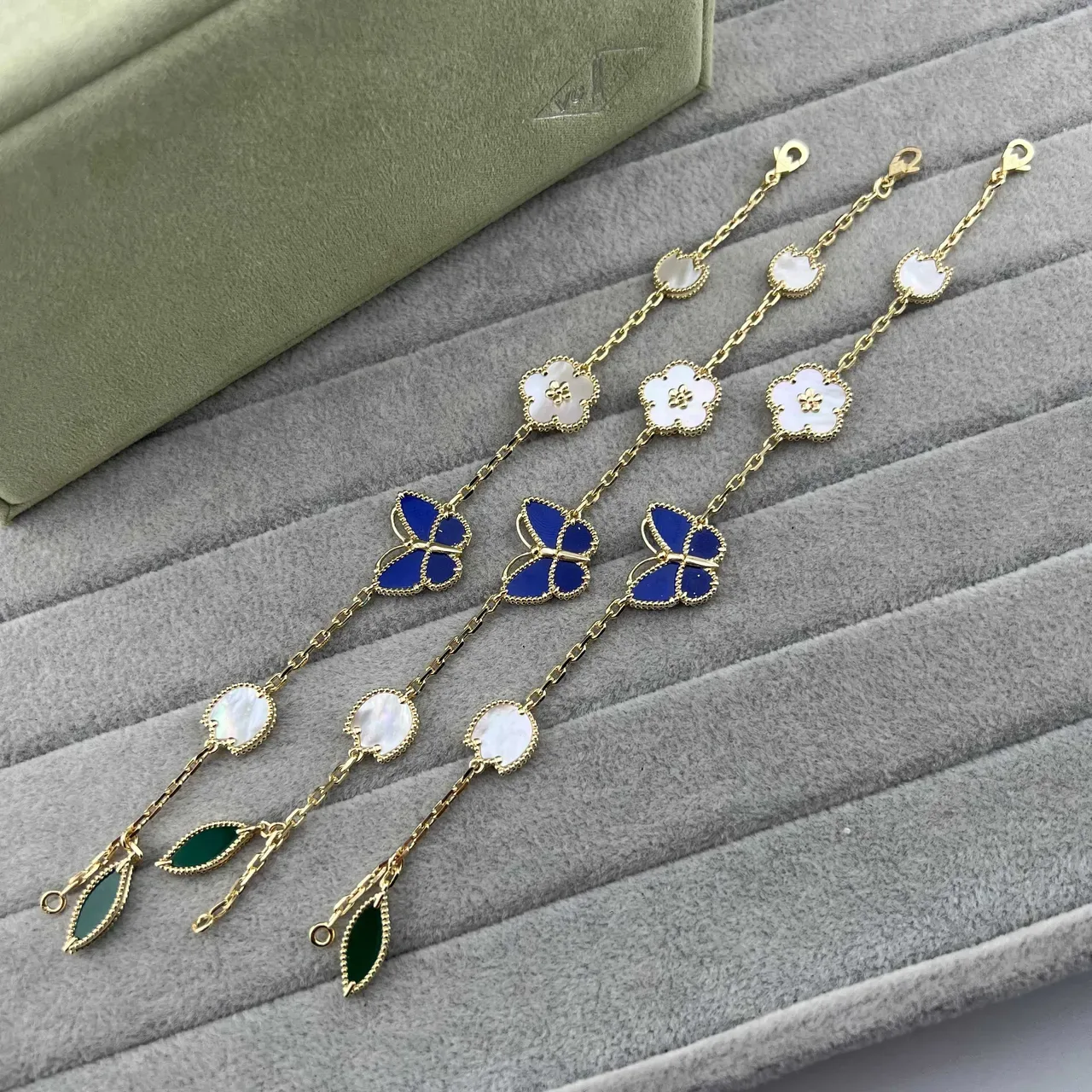 Gold Blue Chain Floral Motifs Bracelet 3