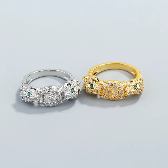 Gold Green Animal-Head Motif Pavé-Set Stones Bracelet 3
