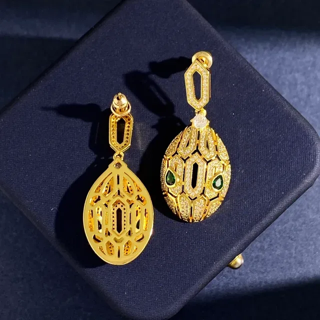 Gold Green Geometric Lattice Pavé-Set Clear Crystals Earrings 2