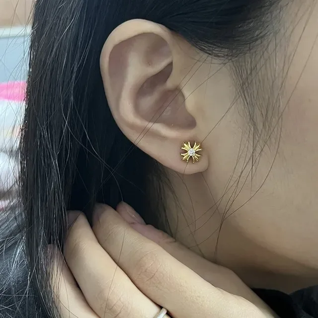 Gold Multicolor Flower-Shaped Metal Earrings 2