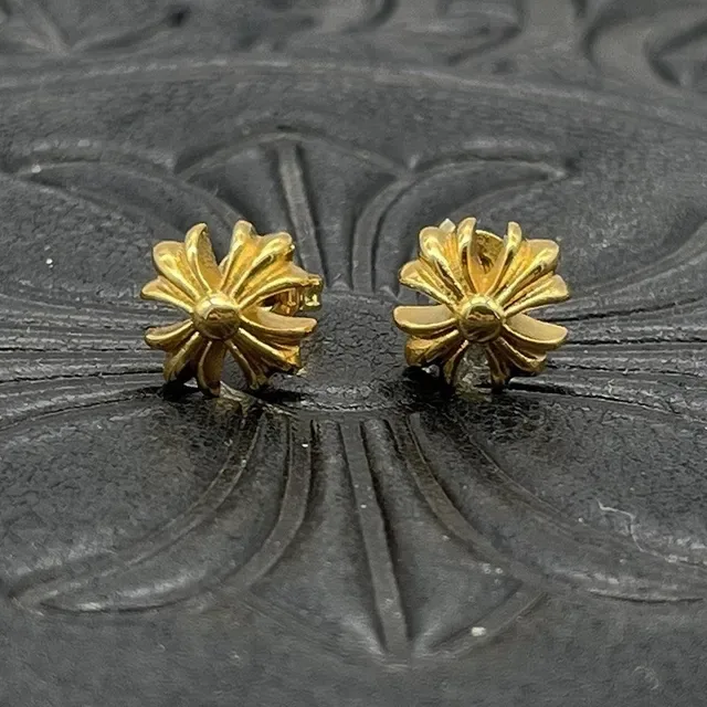 Gold Multicolor Flower-Shaped Metal Earrings 7