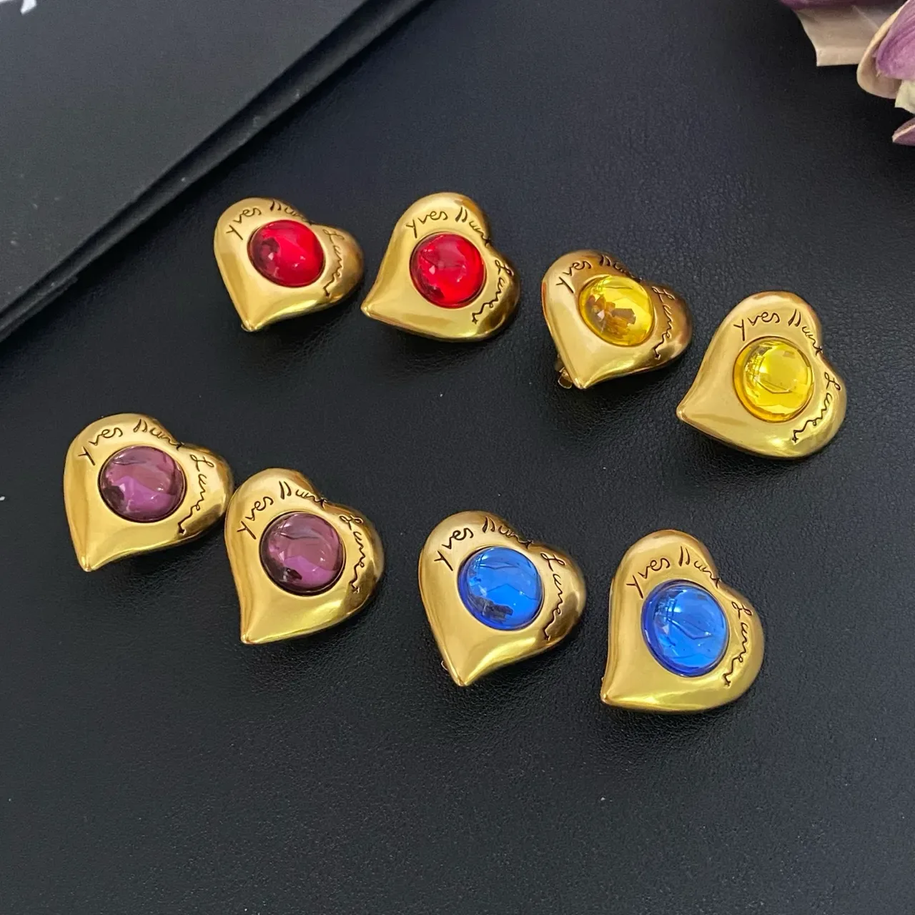 Gold Multicolor Heart-Shaped Metal Brooch 1