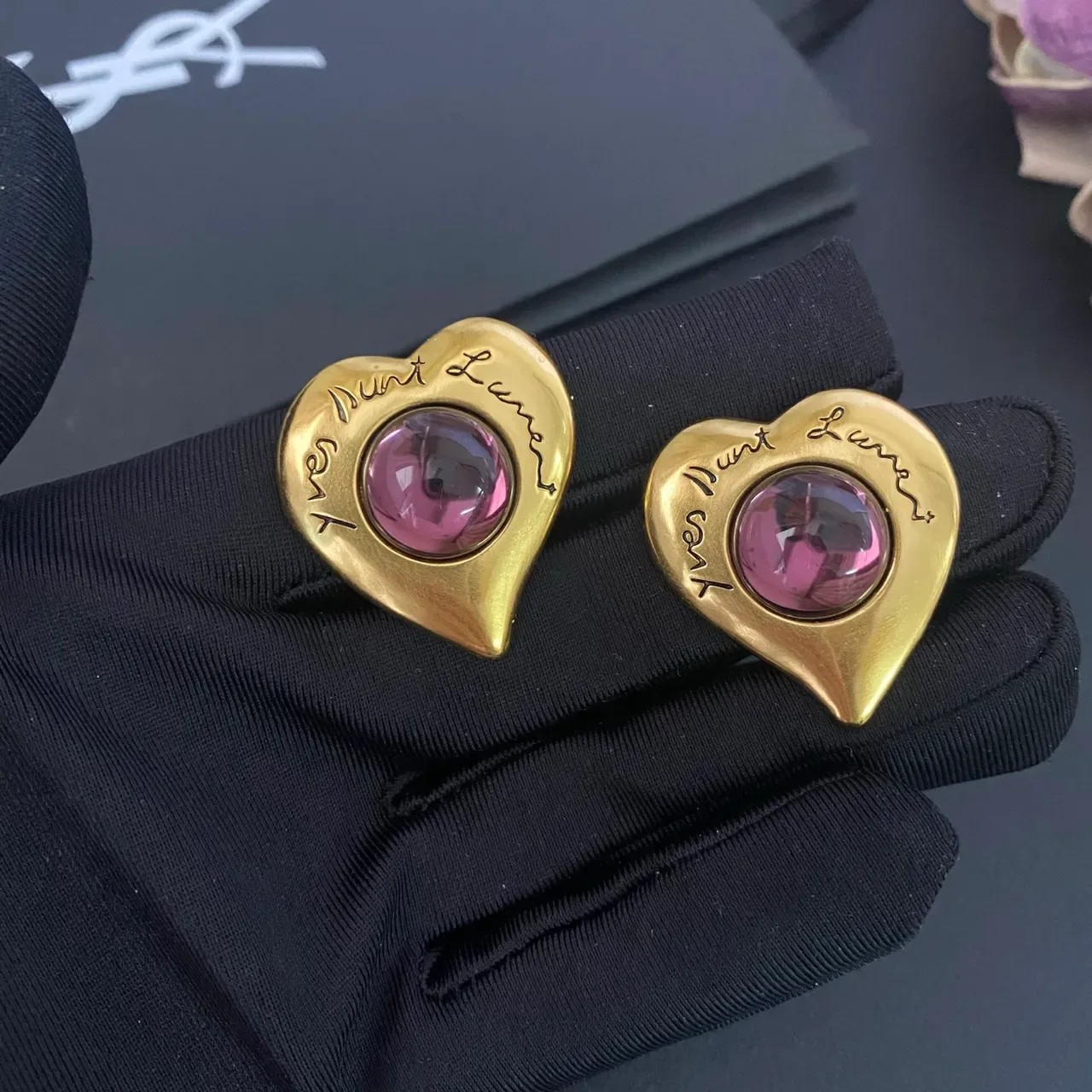 Gold Multicolor Heart-Shaped Metal Brooch 5