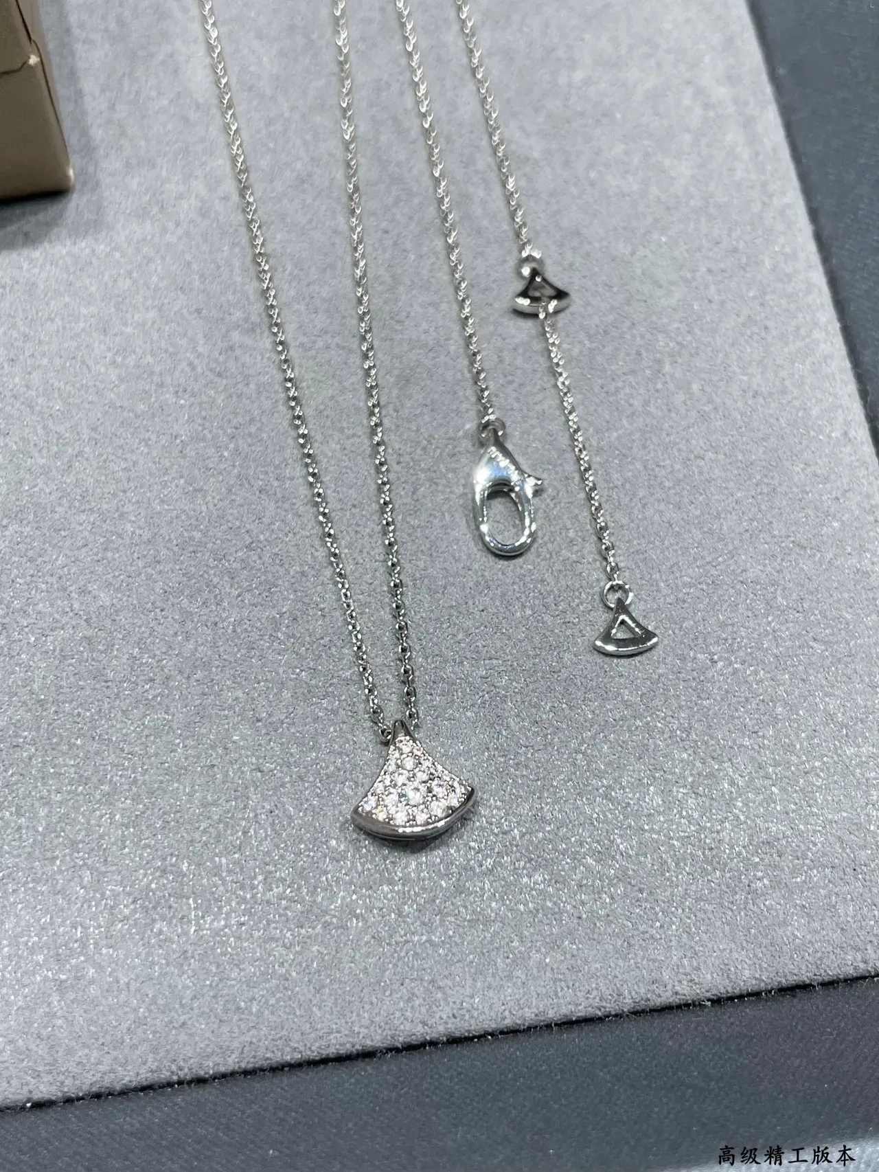 Gold Silver Fan-Shaped Pendant Pavé Crystal Necklace 2