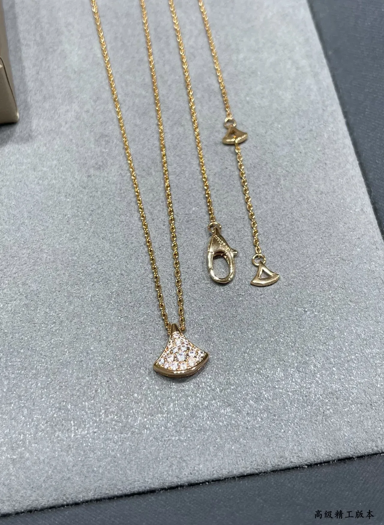 Gold Silver Fan-Shaped Pendant Pavé Crystal Necklace 3