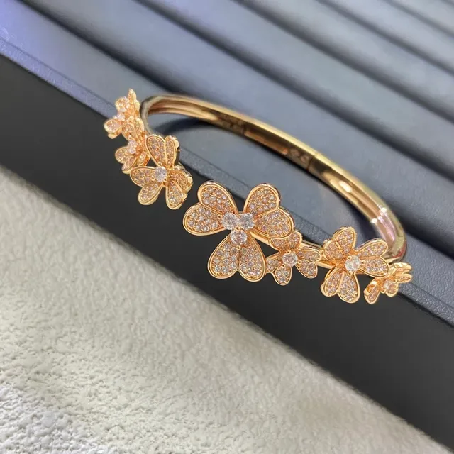 Gold Silver Floral Motif Pavé-Set Stones Bracelet 4