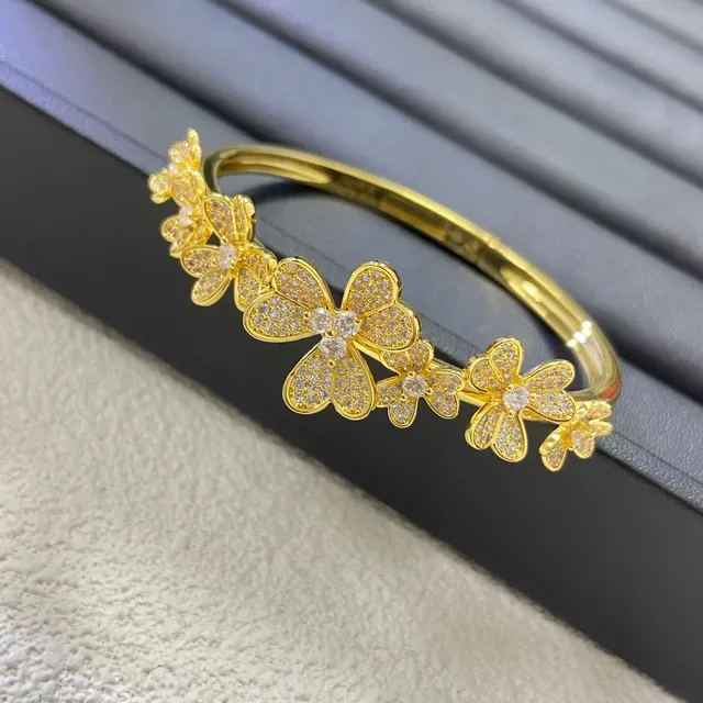 Gold Silver Floral Motif Pavé-Set Stones Bracelet 8