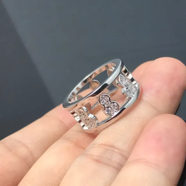 Gold Silver Openwork Gourd Motif Pavé-Set Clear Stones Ring 5