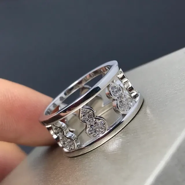 Gold Silver Openwork Gourd Motif Pavé-Set Clear Stones Ring 6