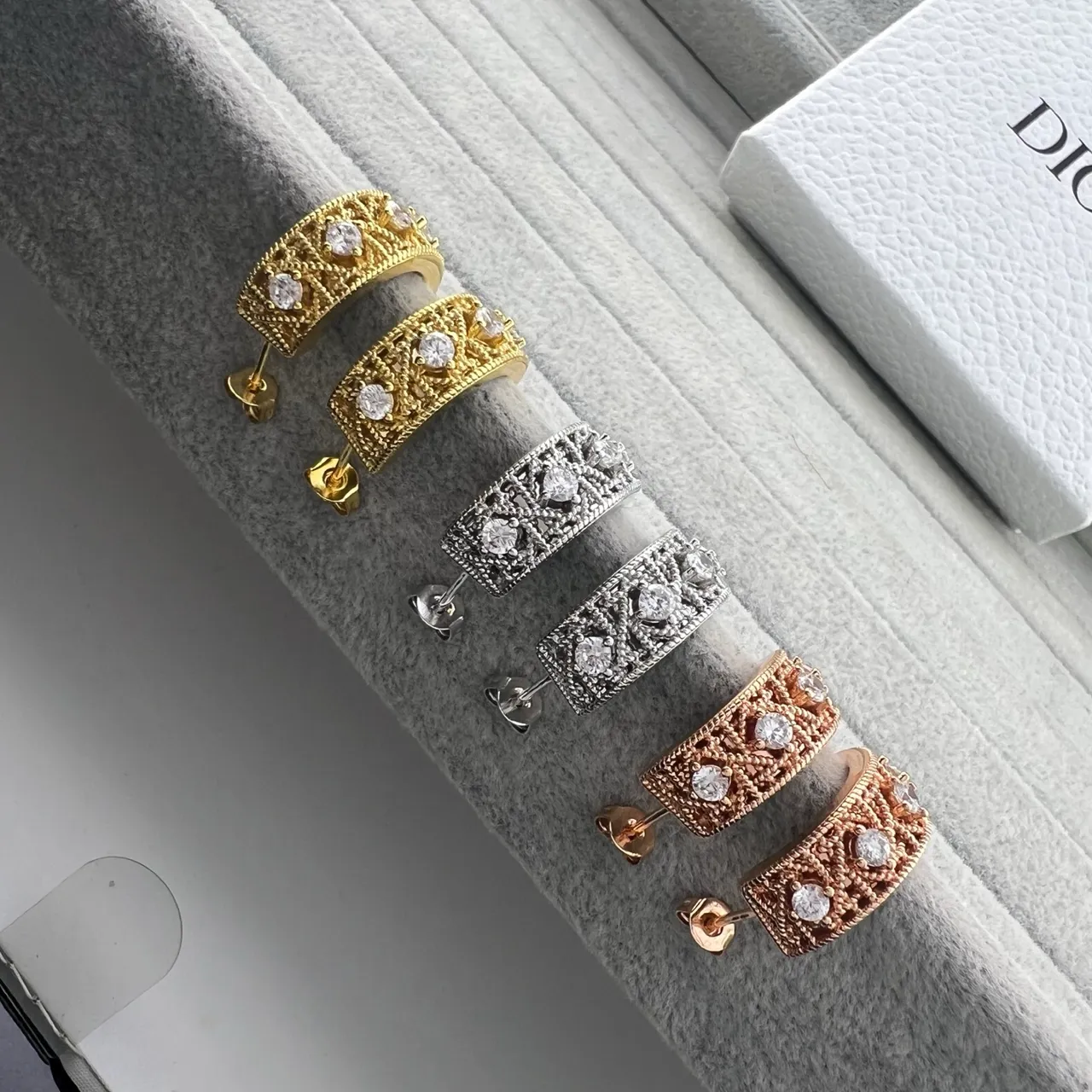 Gold Silver Ornate Filigree Huggie-Style Earrings 6